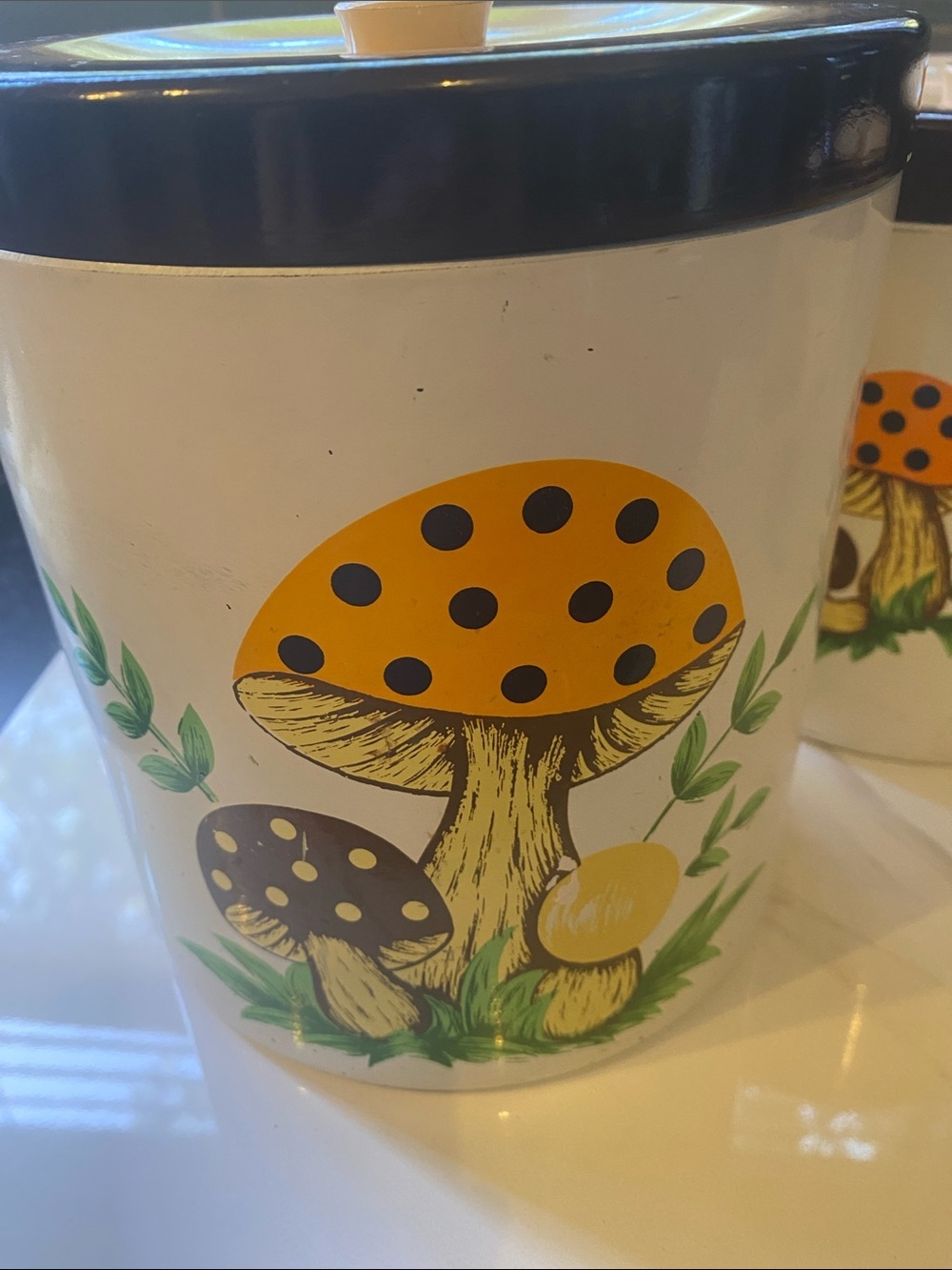 Vintage 1979 Merry Mushroom 4 Piece
Canister Set Sears Roebuck & Co. - Picture 9 of 16